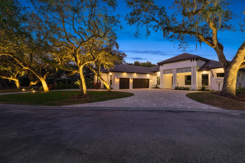 Real Estate Photographer Port St. Lucie | Commercial Real Estate Photography in Port St. Lucie | Airbnb Professional Photography | Vero Beach Real Estate Listing | Real Estate Photography Near Me